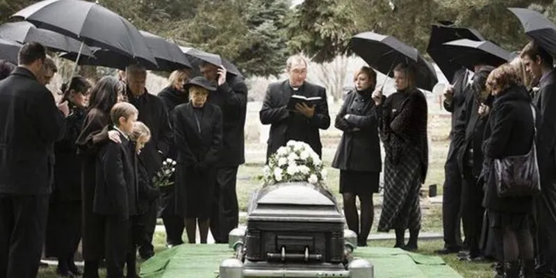 Mơ thấy đám ma là điềm báo tốt hay xấu?