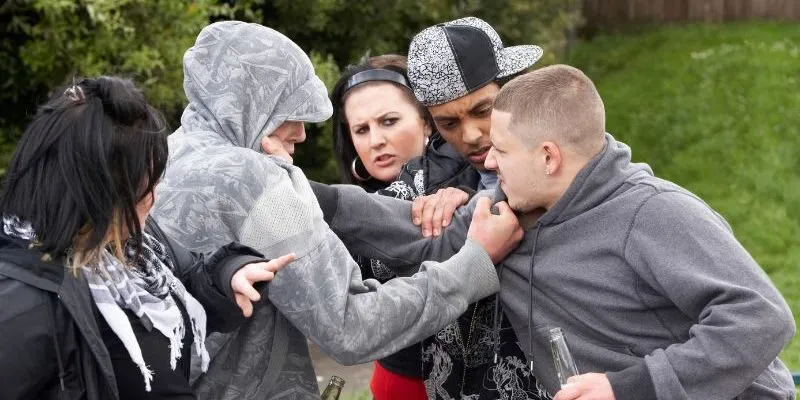 Mơ Thấy Đánh Nhau Đánh Con Gì Chuẩn Xác?