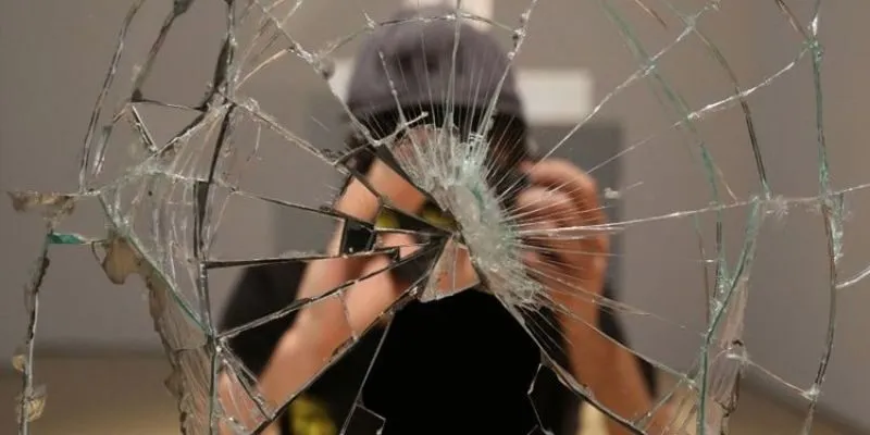 Nguồn gốc niềm tin cho việc vỡ gương là điềm xui