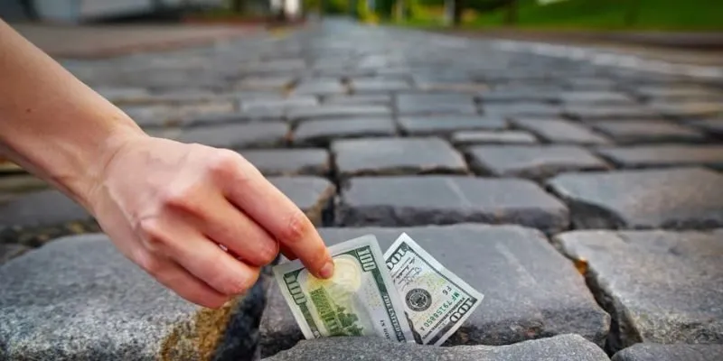 Nhặt Được Tiền Là Điềm Gì? Dấu Hiệu Sắp Phát Tài