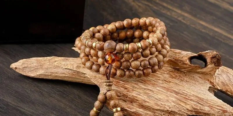 So sánh giữa tâm linh và thực tế khi bị đứt vòng tay